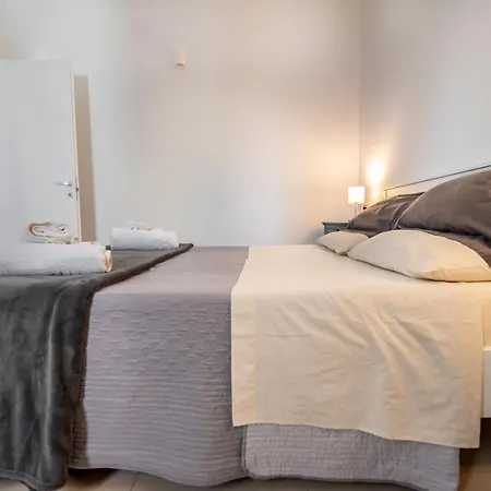 Apartment Gabriella Fontane Bianche