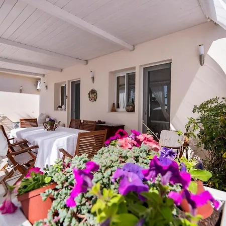 Apartment Gabriella Fontane Bianche
