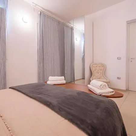 Gabriella Apartment *