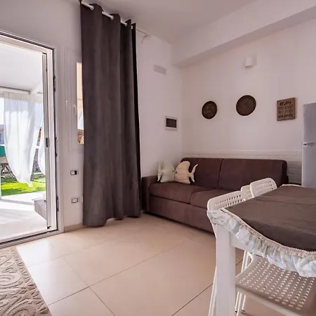 Apartament Holiday Gabriella Fontane Bianche